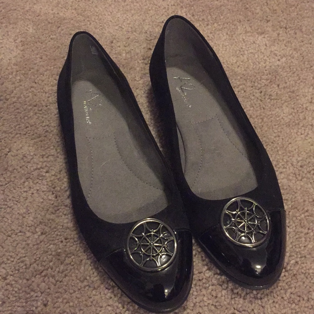 Black Aerosole flats